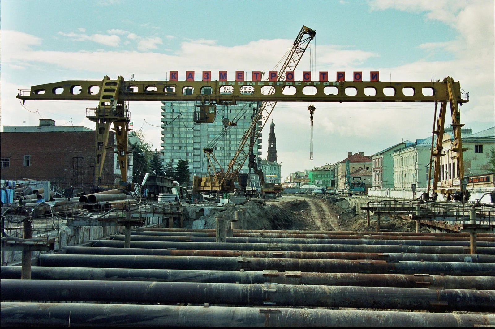 Казан метрополитенының беренче линиясе төзелеше. 1998 ел. Фото: казметрострой.рф/history